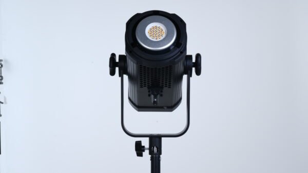 ZSYB Y1000R 200W RGB COB LED Video Light with Reflector – Bowens Mount Studio Light